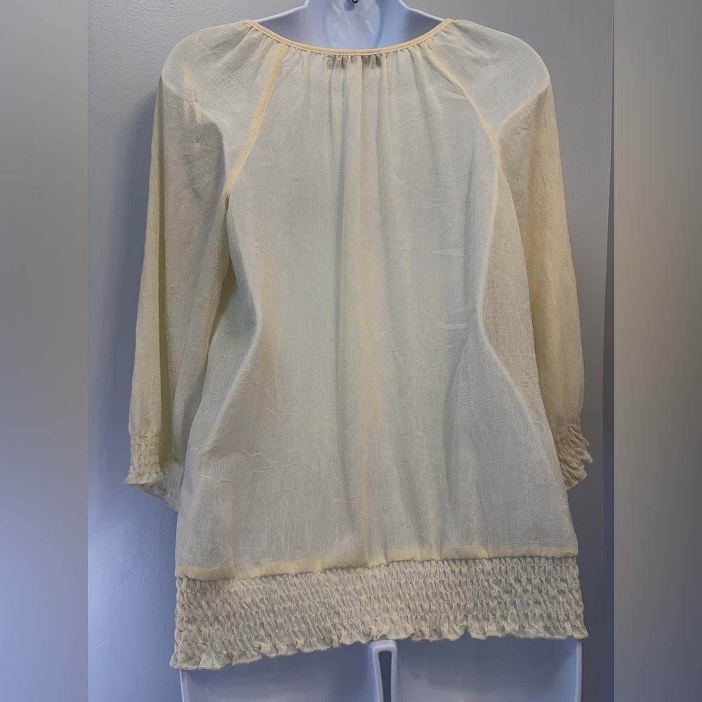 Forever 21 Cream Blouse - Picture 2 of 6